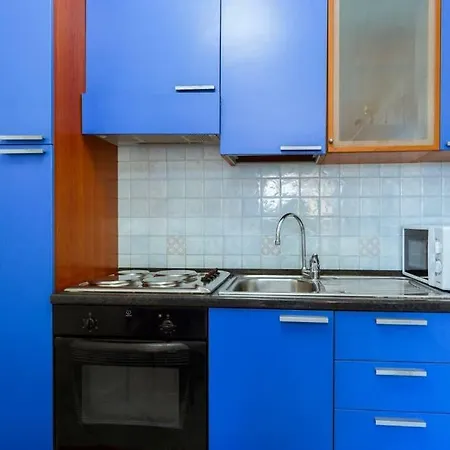 Garage, Piscina, Accesso A Mare E Pista Ciclabile Sanremo