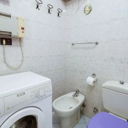 Garage, Piscina, Accesso A Mare E Pista Ciclabile