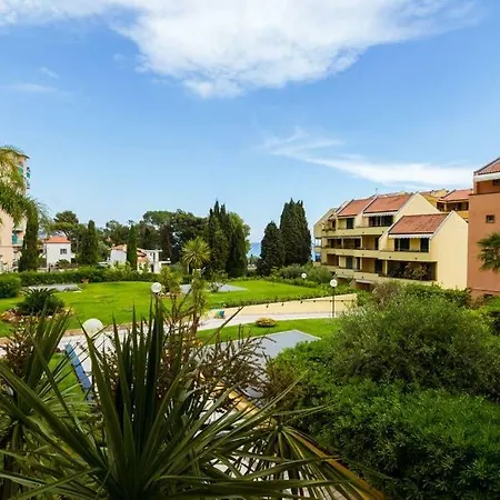 Apartment Garage, Piscina, Accesso A Mare E Pista Ciclabile Sanremo